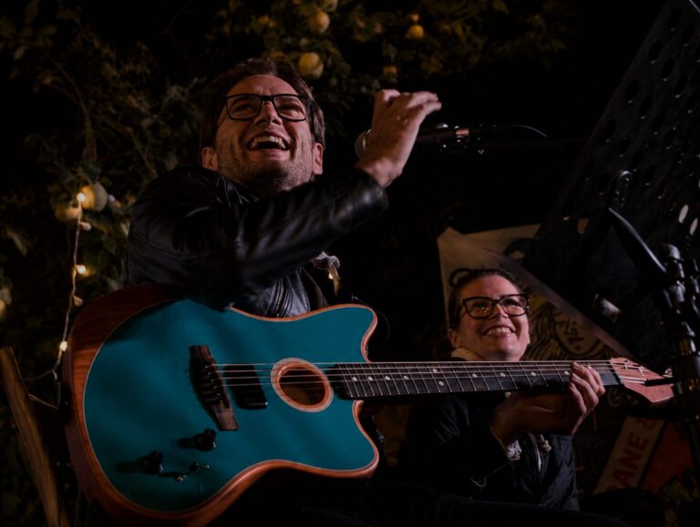 evening tunes under the lights